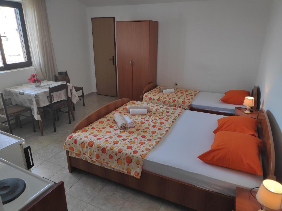 Apartmani Vitic バール エクステリア 写真