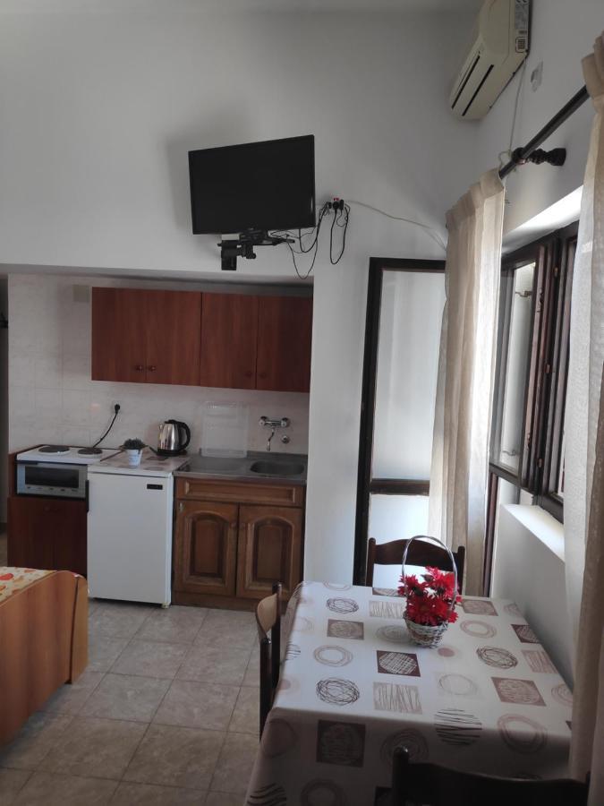 Apartmani Vitic バール エクステリア 写真