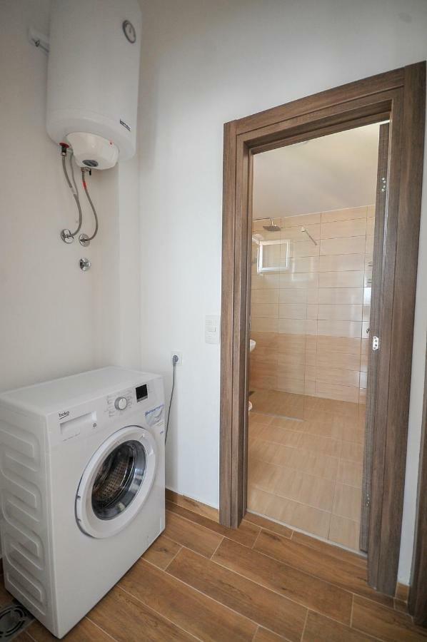 Apartmani Vitic バール エクステリア 写真